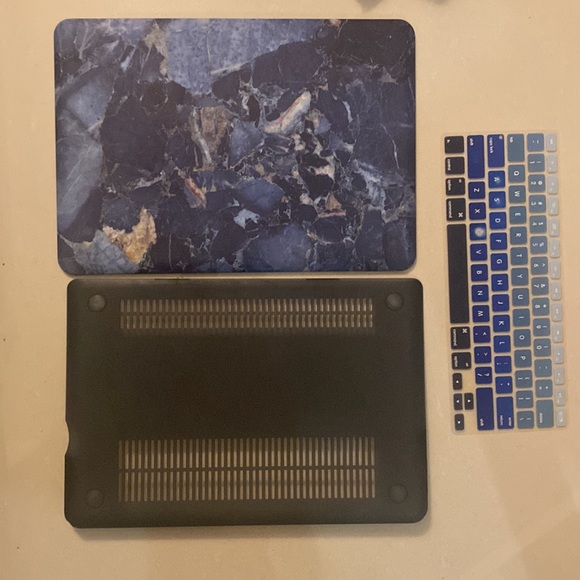 Macbook 13 pro laptop case - Picture 5 of 5